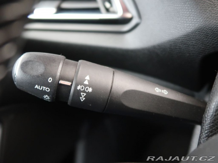 Peugeot 308 1.2,PureTech,CZ,ALLURE 2014