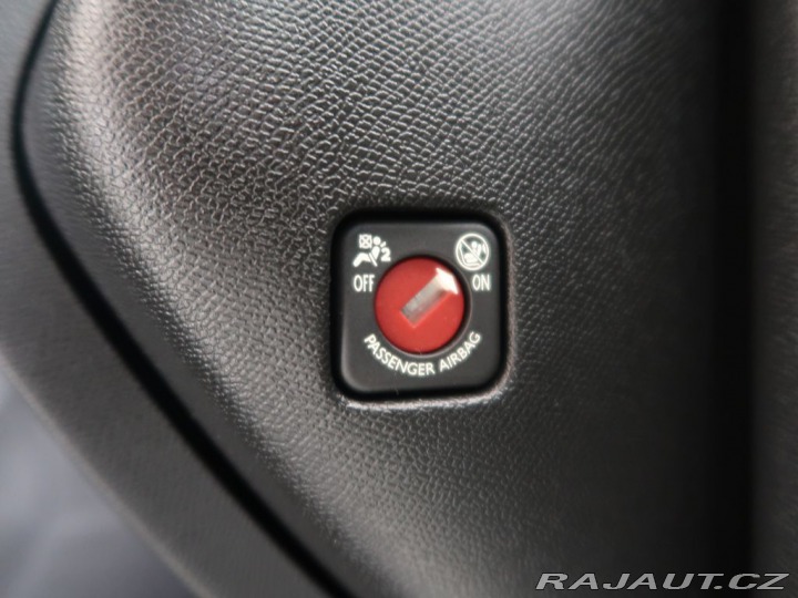 Peugeot 308 1.2,PureTech,CZ,ALLURE 2014