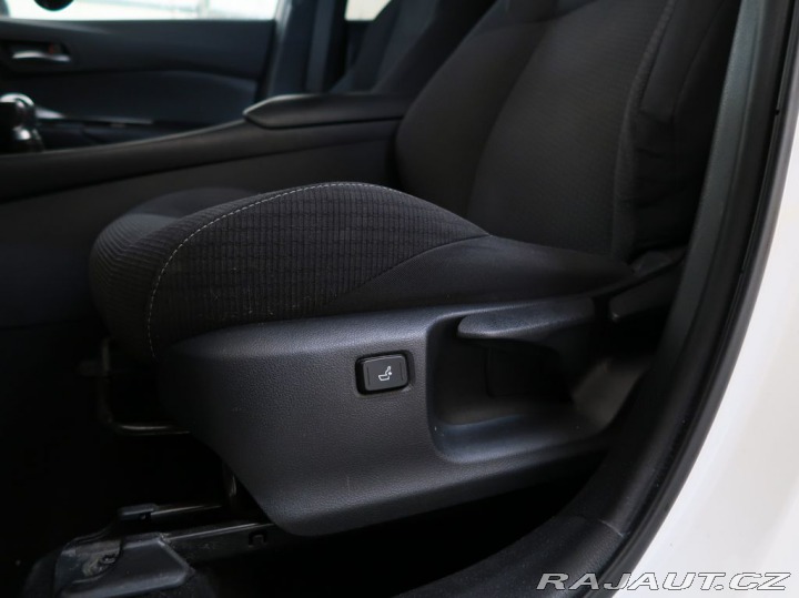 Toyota C-HR 1.8HYBRID,72kW,DYNAMIC,CV 1800