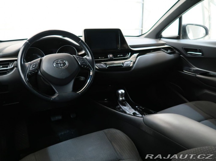 Toyota C-HR 1.8HYBRID,72kW,DYNAMIC,CV 1800