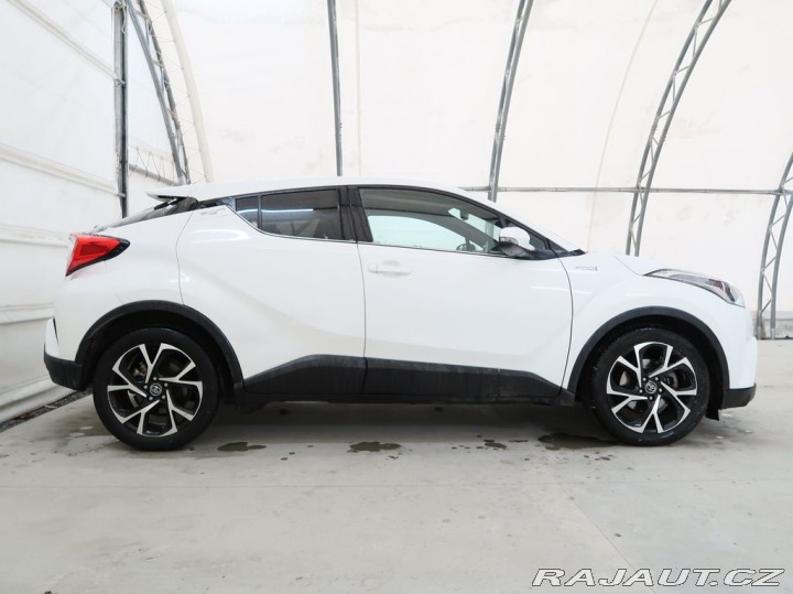Toyota C-HR 1.8HYBRID,72kW,DYNAMIC,CV 1800