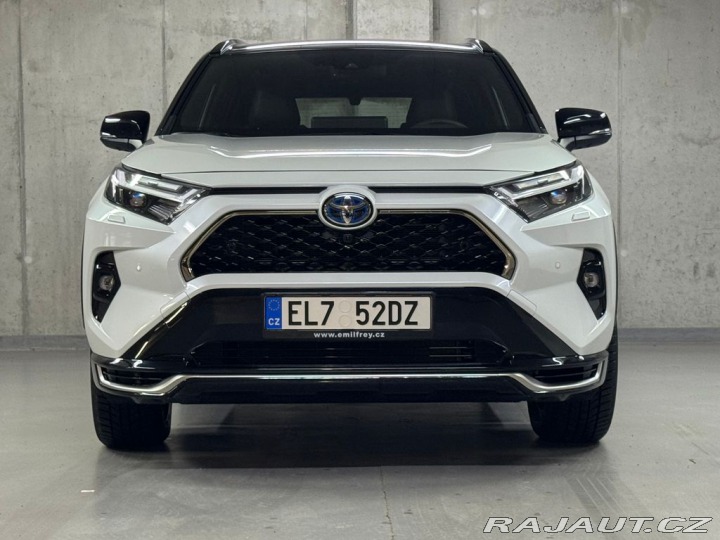Toyota RAV4 SELECTION  2.5 Plug -in H 2025