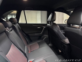 Toyota RAV4 SELECTION 2.5 Plug -in H 2025