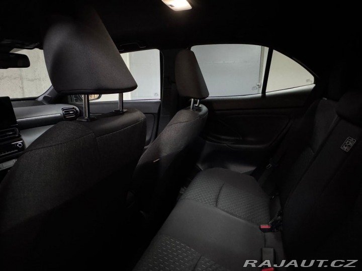 Toyota Yaris Cross STYLE 1.5 Hybrid FWD 116k 2025