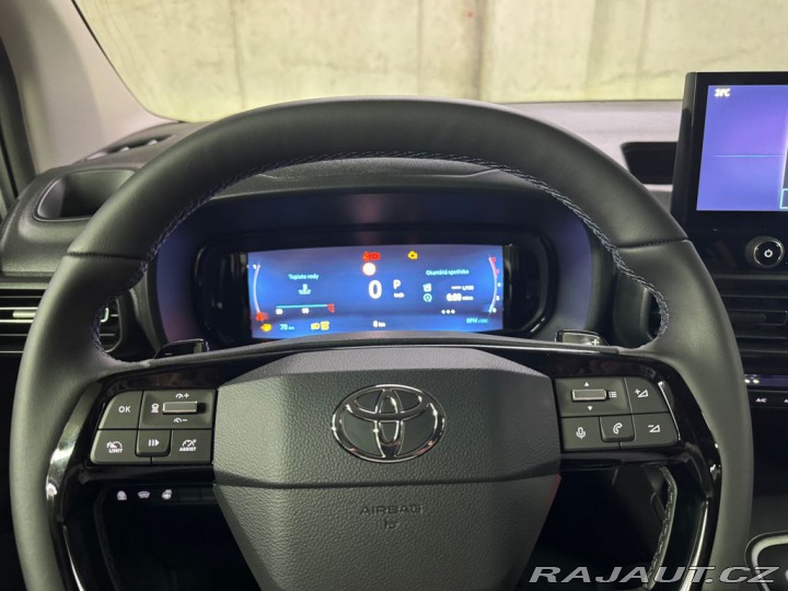 Toyota ProAce City Verso VIP 7 míst 1,5 AT Long 2026