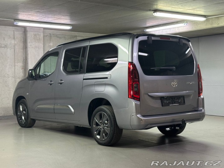 Toyota ProAce City Verso VIP 7 míst 1,5 AT Long 2025