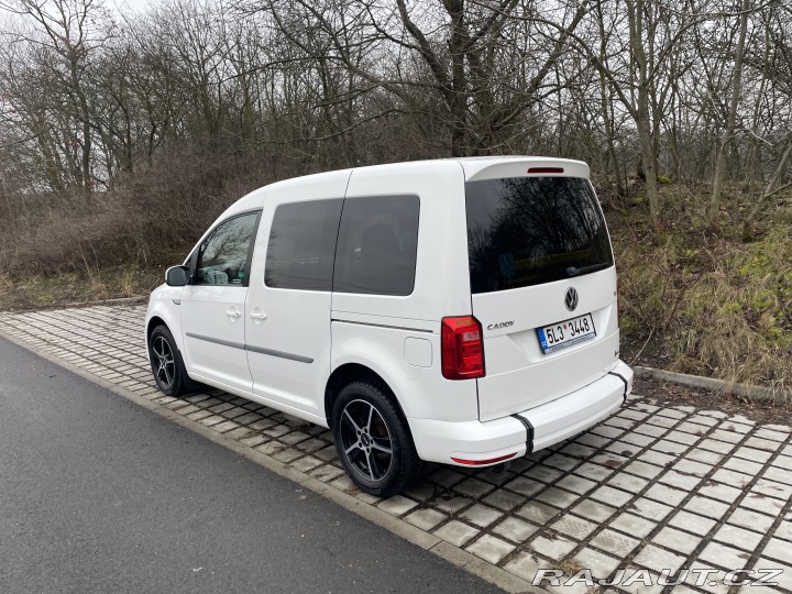 Volkswagen Caddy pro převoz vozíčkáře 2017