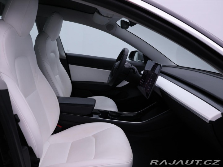 Tesla Model 3 Long Range AWD tažné DPH 2019