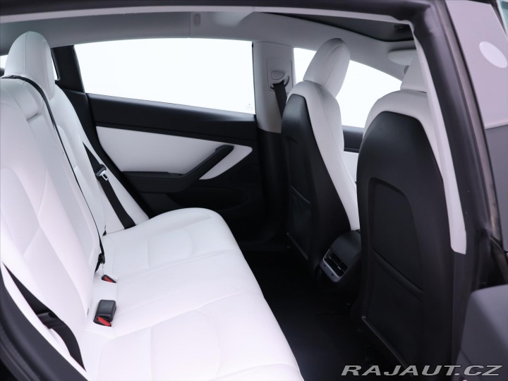 Tesla Model 3 Long Range AWD tažné DPH 2019