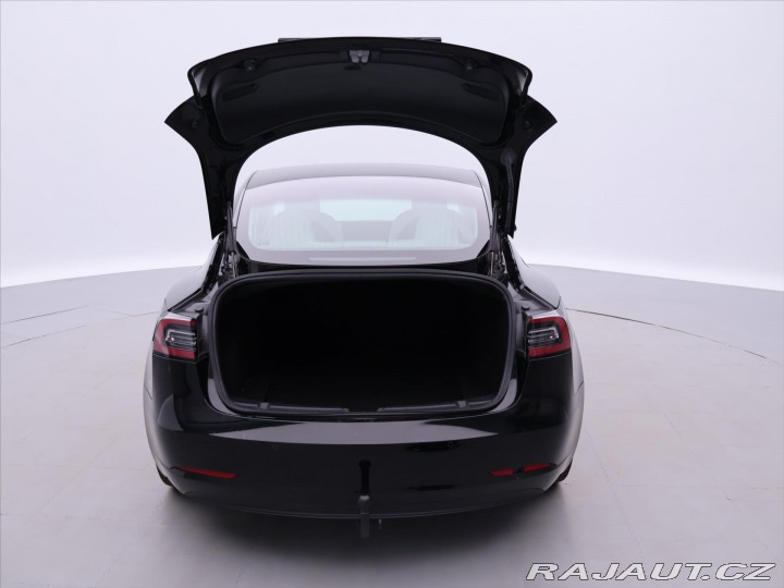 Tesla Model 3 Long Range AWD tažné DPH 2019