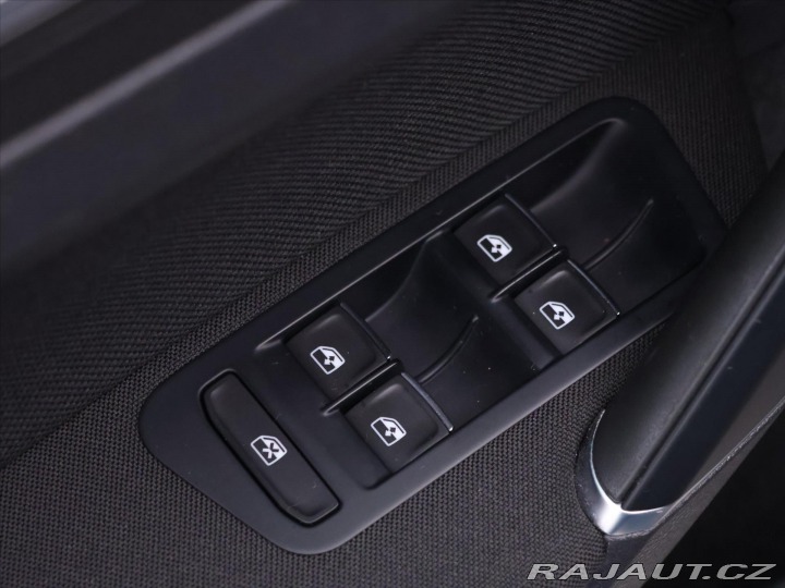 Volkswagen Golf 2,0 TDI 135kW DSG Serv.kn 2016