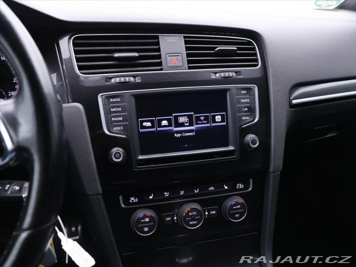 Volkswagen Golf 2,0 TDI 135kW DSG Serv.kn 2016