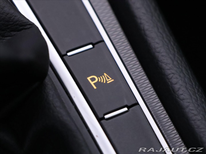 Volkswagen Golf 2,0 TDI 135kW DSG Serv.kn 2016