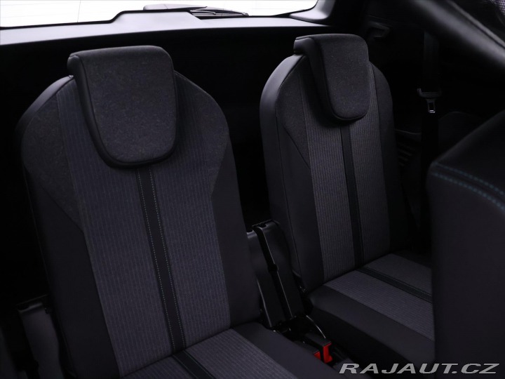 Peugeot 5008 1,2 PT Aut. Allure 7-Míst 2023