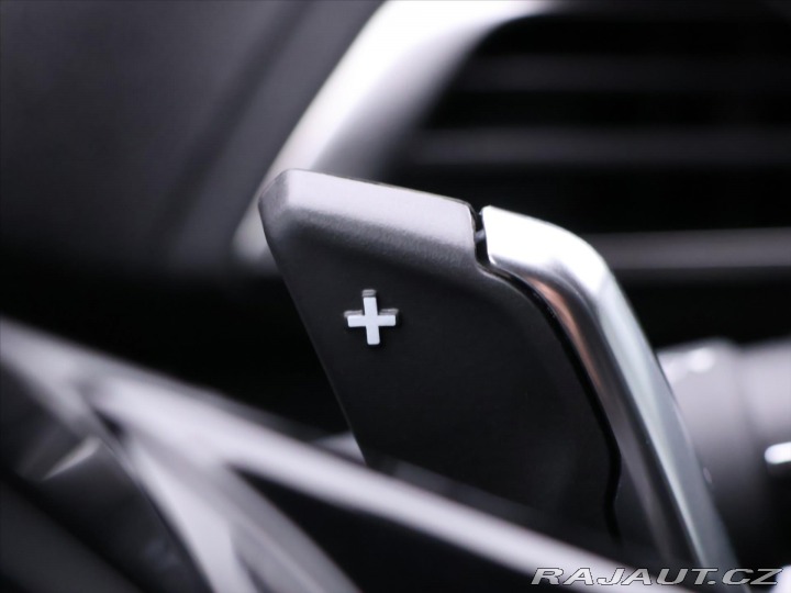 Peugeot 5008 1,2 PT Aut. Allure 7-Míst 2023