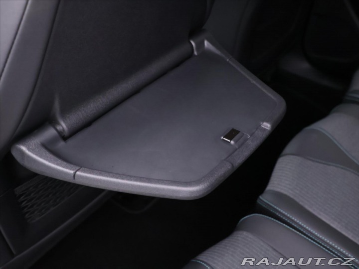 Peugeot 5008 1,2 PT Aut. Allure 7-Míst 2023