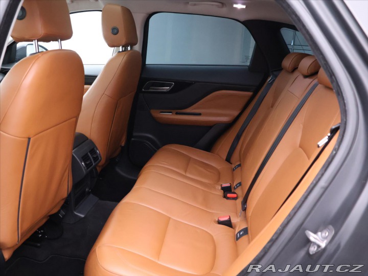 Jaguar F-Pace 2,0 132kW Auto Panorama 2 2017