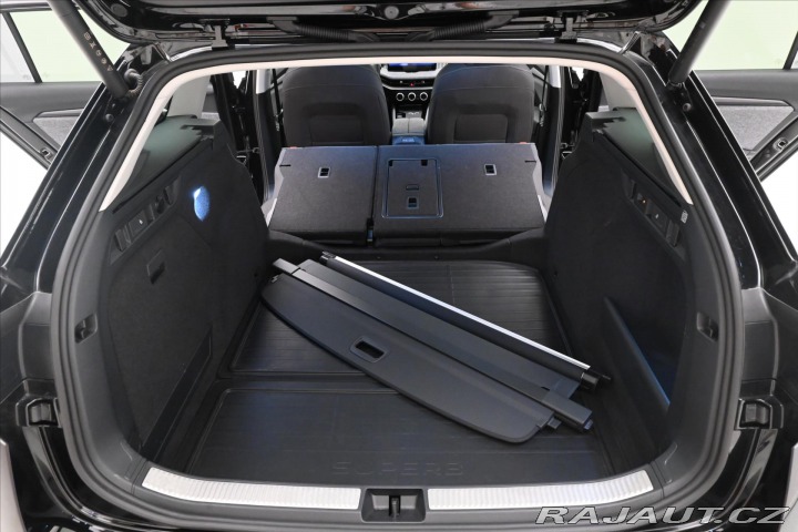 Škoda Superb 1,5 TSI 110kW DSG Selecti 2025