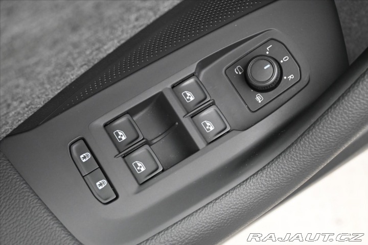 Škoda Superb 1,5 TSI 110kW DSG Selecti 2025