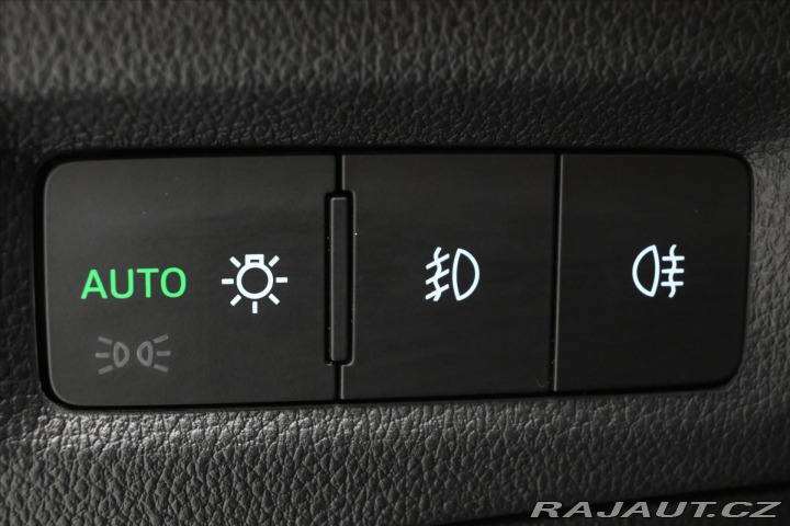 Škoda Octavia 2,0 TDI 110 KW DSG STYLE 2021