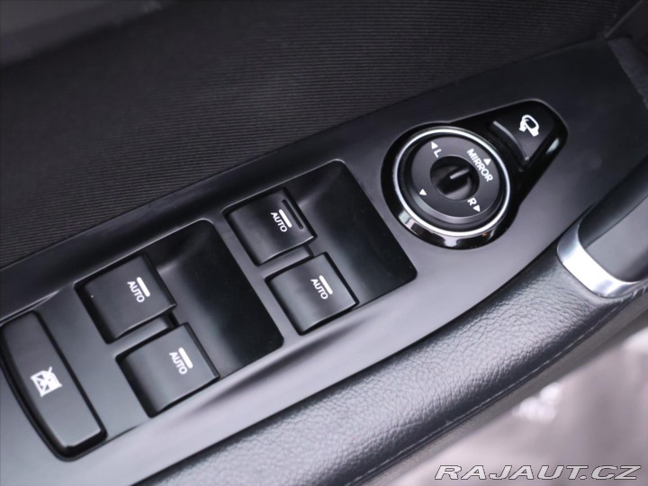 Hyundai i40 1,7 CRDI 104kW Navi Xenon 2016