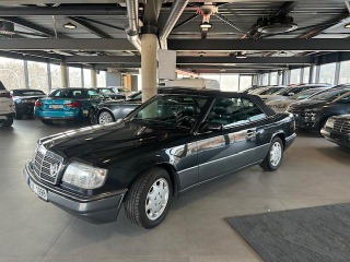Mercedes-Benz 124 E320 kabriolet