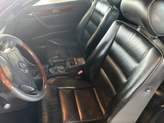 Mercedes-Benz 124 E320 kabriolet 1995