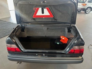 Mercedes-Benz 124 E320 kabriolet 1995