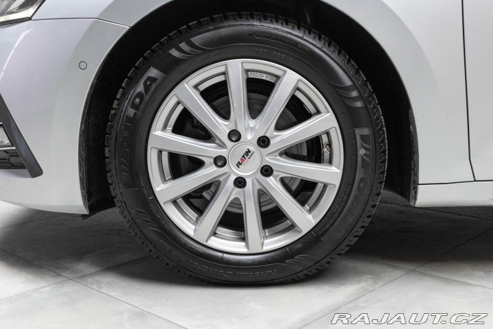 Škoda Octavia 2.0 TDI DSG*TAŽNÉ*2xKOLA* 2021