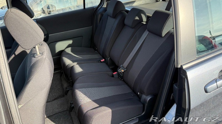 Mazda 5 1.8i 85kW REZERVOVANO 2011