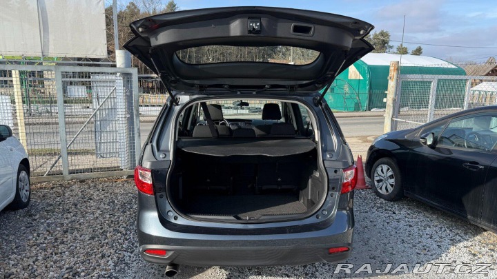 Mazda 5 1.8i 85kW REZERVOVANO 2011