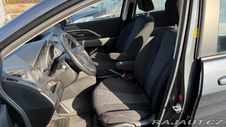 Mazda 5 1.8i 85kW REZERVOVANO 2011