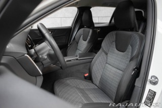 Volvo V60 Cross Country B4 AWD *ZÁR 2022