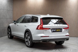 Volvo V60 Cross Country B4 AWD *ZÁR 2022