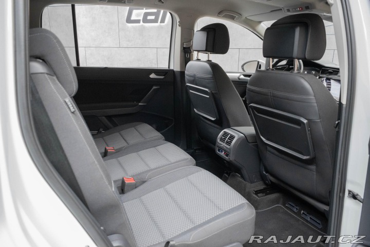 Volkswagen Touran 2.0 TDI 7.MÍST*TAŽNÉ*REZE 2023