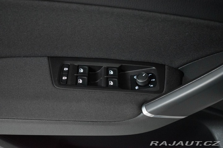 Volkswagen Touran 2.0 TDI 7.MÍST*TAŽNÉ*REZE 2023