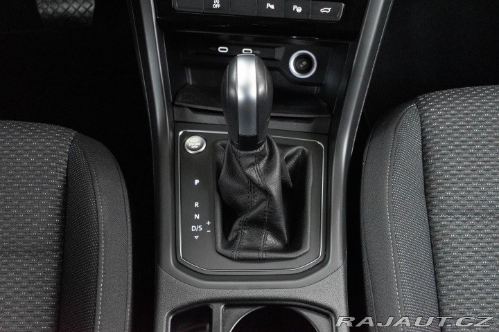 Volkswagen Touran 2.0 TDI 7.MÍST*TAŽNÉ*DPH* 2023