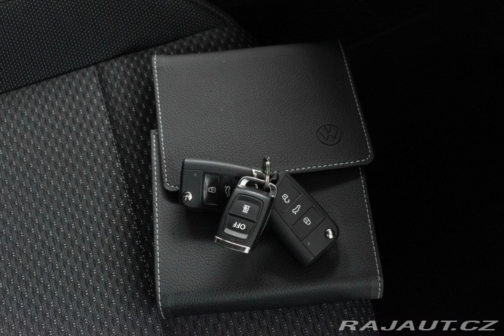 Volkswagen Touran 2.0 TDI 7.MÍST*TAŽNÉ*REZE 2023