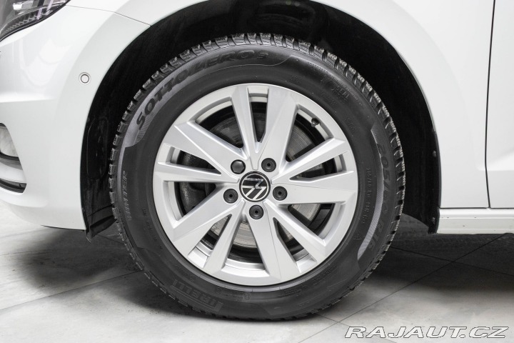 Volkswagen Touran 2.0 TDI 7.MÍST*TAŽNÉ*REZE 2023