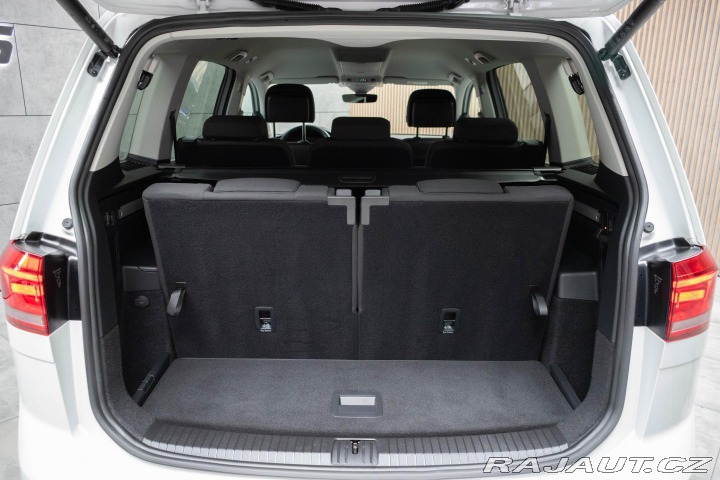 Volkswagen Touran 2.0 TDI 7.MÍST*TAŽNÉ*REZE 2023