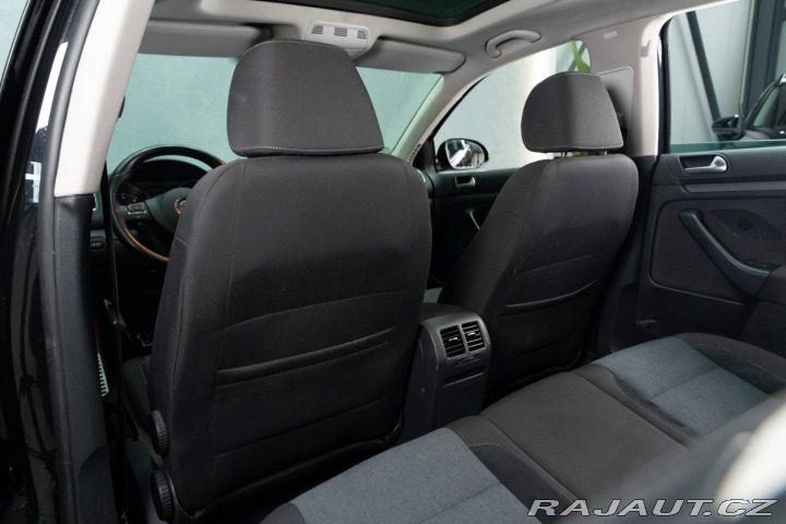 Volkswagen Golf Variant  2.0 TDI Highline 2011