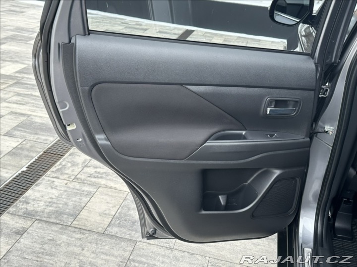 Mitsubishi Outlander 2,0 150PS  Active A/T 2019