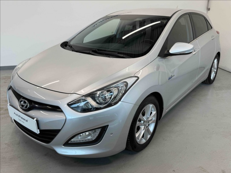 Hyundai i30 1,6 i 99kW STYLE