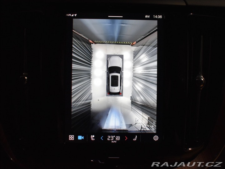 Volvo XC60 2,0 B5 AWD PLUS Ventilace 2025