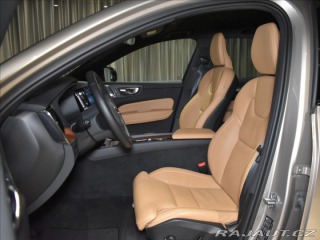 Volvo XC60 2,0 B5 AWD PLUS Ventilace 2025