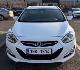 Hyundai i40 1,7   100kW-220tkm bílá a