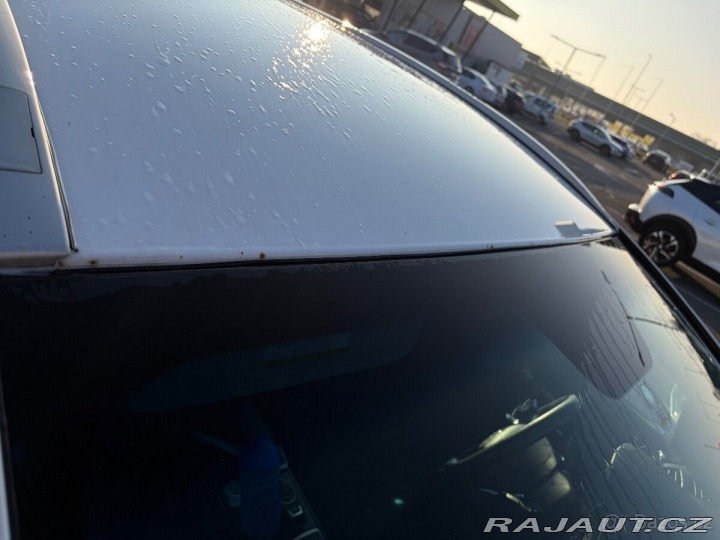 Hyundai i40 1,7   100kW-220tkm bílá a 2013