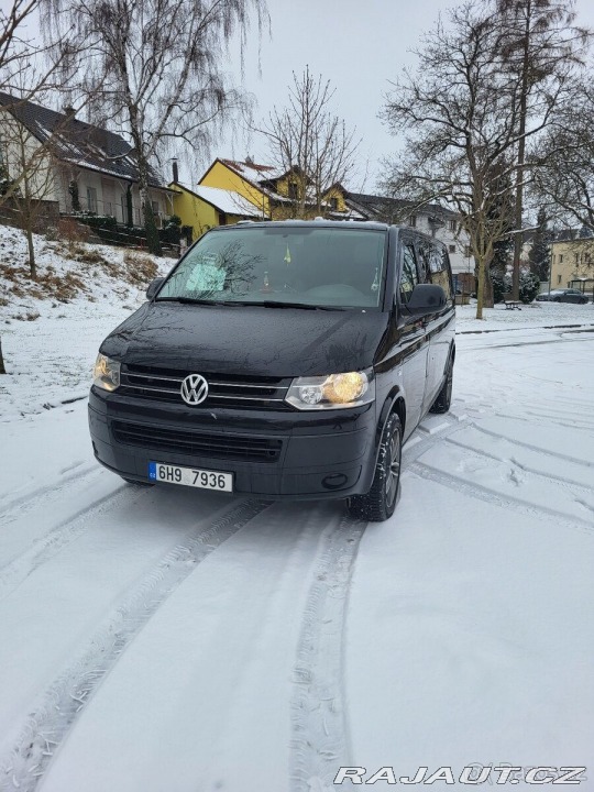 Volkswagen Caravelle 2,0   tdi 2014