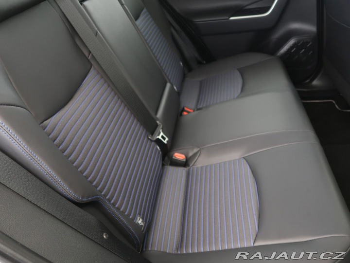 Toyota RAV4 2.5Hybrid,CZ,1Maj,Selecti 2024