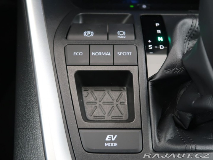 Toyota RAV4 2.5Hybrid,CZ,1Maj,Selecti 2024